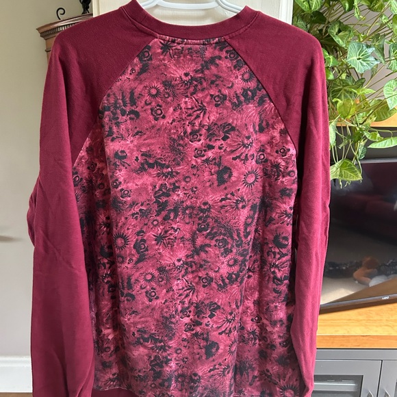 Crew Neck by Primitive - Picture 4 of 5